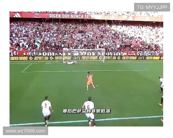 莱万随巴萨队伍恢复训练 预计将在对埃尔切比赛中复出